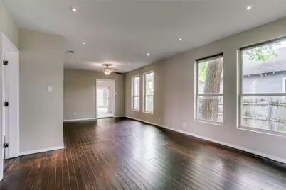 818 E Woodin Boulevard, Dallas, TX 75216 - Photo 13