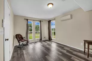 12912 Spring Valley Rd, Moody, TX 76557 - Photo 15