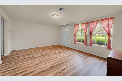 4304 Valview Drive, Waco, TX 76708 - Photo 5