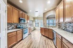 468 Darlington Trail, Fort Worth, TX 76131 - Photo 11