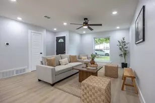 1208 Andrews St, Arlington, TX 76011 - Photo 9