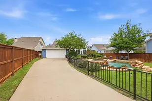 8404 Bridge St, North Richland Hills, TX 76180 - Photo 31