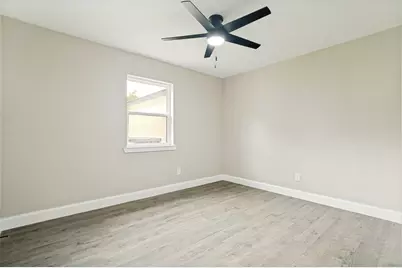 512 Grandview Drive, Granbury, TX 76049 - Photo 19