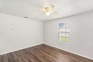 404 Kings Way Dr, Mansfield, TX 76063 - Photo 9