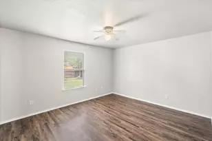 404 Kings Way Dr, Mansfield, TX 76063 - Photo 11