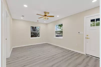 1103 N Sherman Street, Ennis, TX 75119 - Photo 9