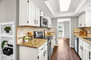 2621 Carmel Cir, Carrollton, TX 75006 - Photo 11