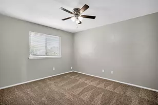 2621 Carmel Cir, Carrollton, TX 75006 - Photo 23