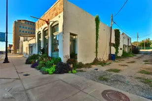 306 Conrad Hilton St Blvd, Cisco, TX 76437 - Photo 19