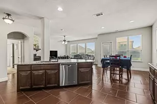 828 Sunflower Ct, Aledo, TX 76008 - Photo 11