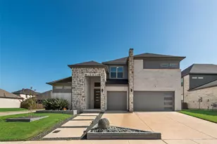 211 Coyote Creek Dr, Lavon, TX 75166 - Photo 1