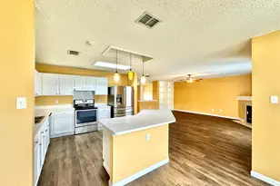 3165 Spyglass Dr, Grand Prairie, TX 75052 - Photo 9
