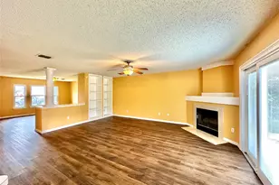 3165 Spyglass Dr, Grand Prairie, TX 75052 - Photo 5