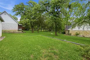 316 Comanche Dr, Lake Kiowa, TX 76240 - Photo 37