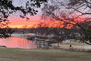 316 Comanche Dr, Lake Kiowa, TX 76240 - Photo 1