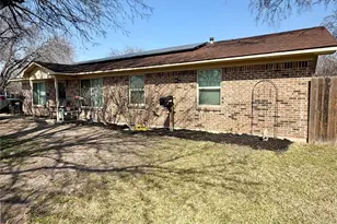 305 S 1st St, Crandall, TX 75114 - Photo 3