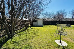 305 S 1st St, Crandall, TX 75114 - Photo 11