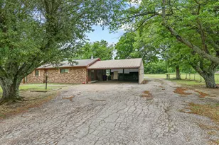 506 Fm 816, Wolfe City, TX 75496 - Photo 3