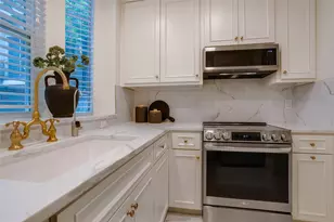 4424 Holland Ave, Dallas, TX 75219 - Photo 17