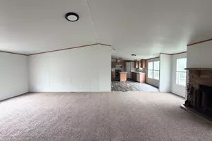 1075 Pluto Rd, Milford, TX 76670 - Photo 11