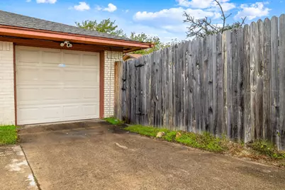 12814 Pandora Drive, Dallas, TX 75238 - Photo 17