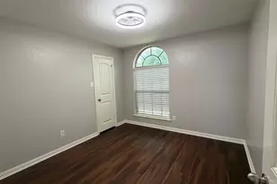1510 White Willow Ln, Arlington, TX 76002 - Photo 7
