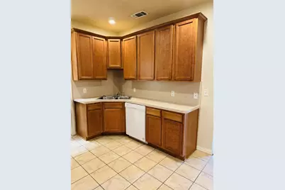 1627 Summer Hill Court, Granbury, TX 76049 - Photo 7