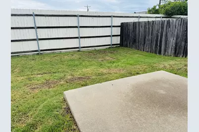 1627 Summer Hill Court, Granbury, TX 76049 - Photo 17