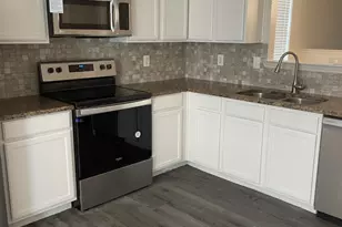 1640 Flagstone Ln, Little Elm, TX 75068 - Photo 5