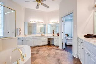 4010 Brooks Ct, Highland Village, TX 76226 - Photo 9