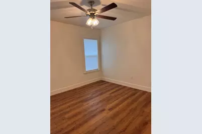 410 S Hannaford Street, Granbury, TX 76048 - Photo 13