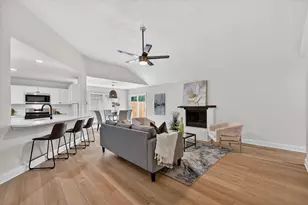 2832 Red Oak Dr, Grand Prairie, TX 75052 - Photo 5