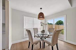 2832 Red Oak Dr, Grand Prairie, TX 75052 - Photo 11