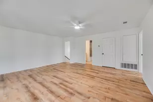 2720 E Seeton Rd, Grand Prairie, TX 75054 - Photo 21