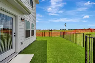 9405 Harborview Dr, Providence Village, TX 76227 - Photo 31