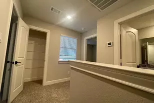 312 Lone Wolf Trl, Fort Worth, TX 76120 - Photo 7