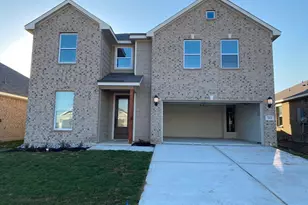 312 Lone Wolf Trl, Fort Worth, TX 76120 - Photo 1