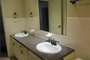 2729 Hurstview Dr, Hurst, TX 76054 - Photo 15