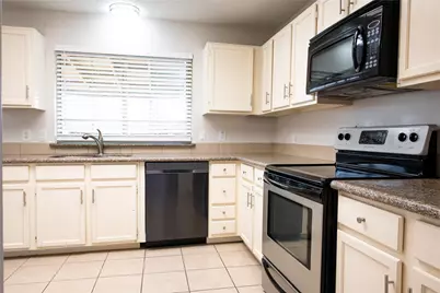 2558 Slaton Drive, Grand Prairie, TX 75052 - Photo 5