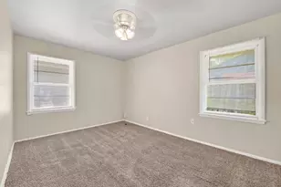 2539 Hillsboro Ave, Dallas, TX 75228 - Photo 23