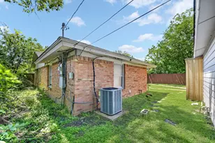 2539 Hillsboro Ave, Dallas, TX 75228 - Photo 15