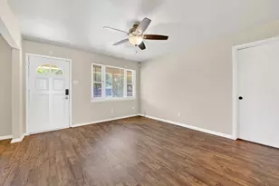2539 Hillsboro Ave, Dallas, TX 75228 - Photo 9