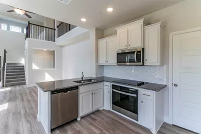 901 King Street, Aubrey, TX 76227 - Photo 3
