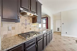 3608 Cottonwood Springs Dr, The Colony, TX 75056 - Photo 9
