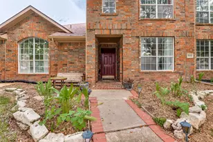 3608 Cottonwood Springs Dr, The Colony, TX 75056 - Photo 3