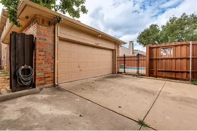 3608 Cottonwood Springs Drive, The Colony, TX 75056 - Photo 37