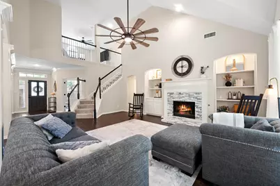 2014 Marie Weldon Lane, Arlington, TX 76001 - Photo 9