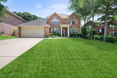 2014 Marie Weldon Lane, Arlington, TX 76001 - Photo 1