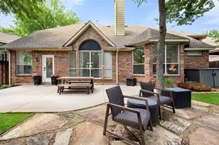 2014 Marie Weldon Ln, Arlington, TX 76001 - Photo 31
