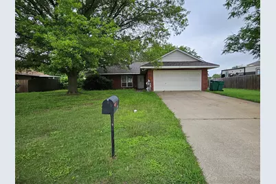 114 Silver Fox, Lacy Lakeview, TX 76705 - Photo 1